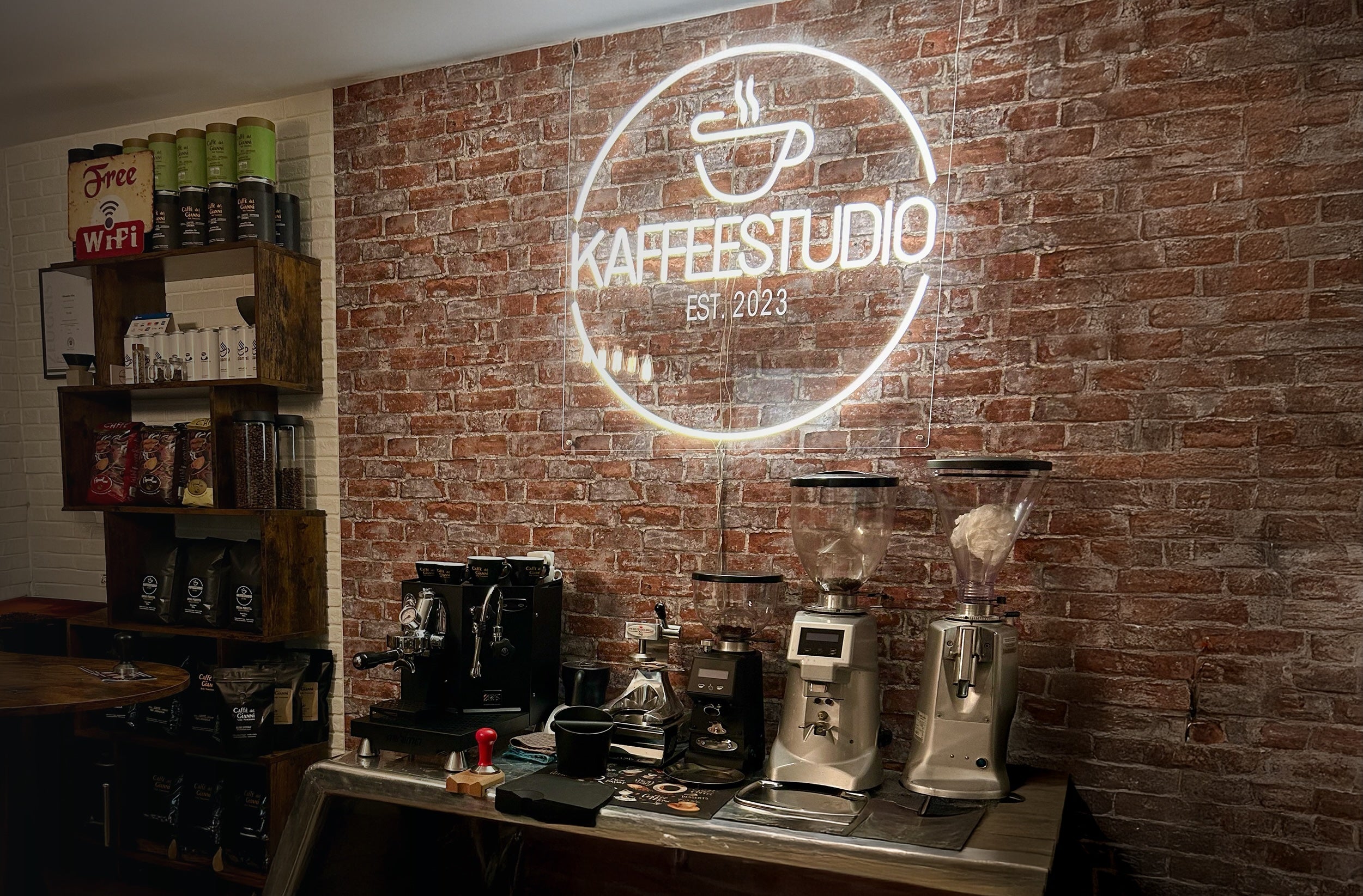 Kaffeestudio Maschinen und Zubehör kaufen